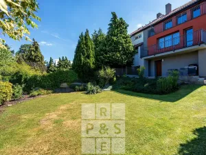 Prodej vícegeneračního domu, Praha - Štěrboholy, Pod areálem, 333 m2