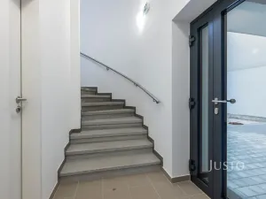 Pronájem bytu 1+kk, Staré Město, Hradišťská, 35 m2