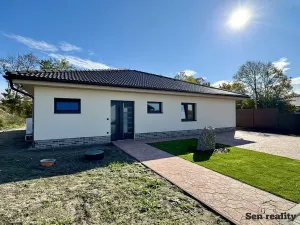 Prodej rodinného domu, Dašice, Za Barevnou, 120 m2