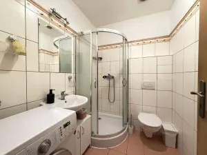 Pronájem bytu 2+kk, Pardubice - Zelené Předměstí, Železničního pluku, 47 m2