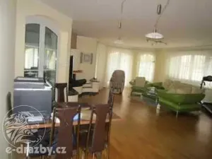 Dražba rodinného domu, Čestlice, Ke Hřišti, 436 m2