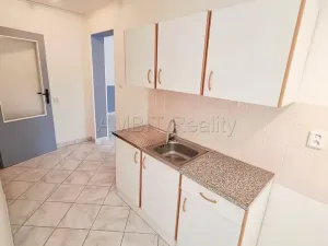 Pronájem kanceláře, Praha - Řepy, Žalanského, 63 m2