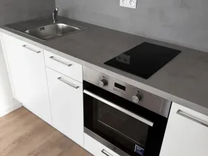 Pronájem bytu 1+kk, Praha - Vysočany, Kolbenova, 30 m2