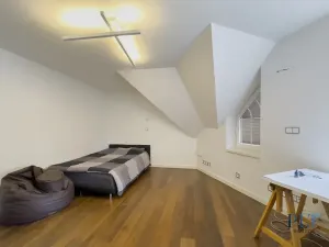 Pronájem vily, Babice, Starobabická, 728 m2