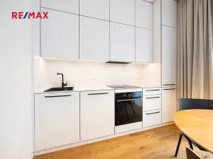 Pronájem bytu 2+kk, Praha - Vinohrady, Slezská, 43 m2