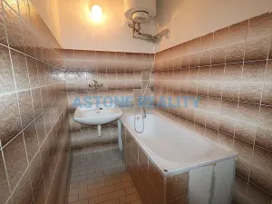 Prodej bytu 3+1, Praha - Karlín, Peckova, 96 m2