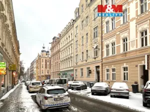 Pronájem bytu 1+1, Karlovy Vary, Jaltská, 42 m2