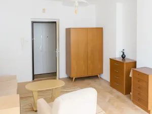 Pronájem bytu 1+1, Karlovy Vary, Moskevská, 40 m2