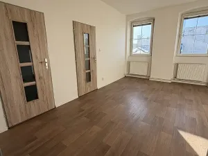 Pronájem bytu 2+1, Plzeň, Božkovská, 55 m2