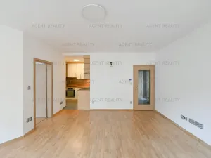 Pronájem bytu 3+kk, Praha - Břevnov, Za Strahovem, 56 m2