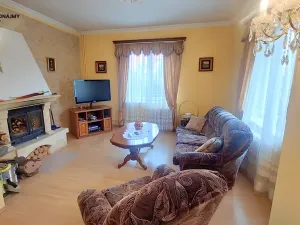 Prodej vily, Praha - Suchdol, 243 m2