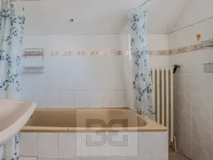 Prodej rodinného domu, Hrobce, Hlavní, 238 m2