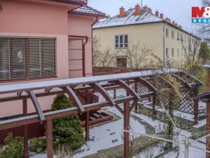 Prodej rodinného domu, Uherské Hradiště, U Stadionu, 300 m2