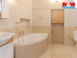 Prodej rodinného domu, Uherské Hradiště, U Stadionu, 300 m2