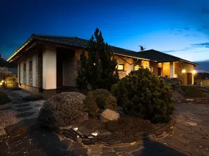 Prodej rodinného domu, Doksy, Severní, 342 m2