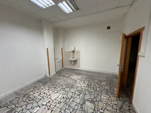 Pronájem obchodního prostoru, Jeseník, Masarykovo nám., 78 m2