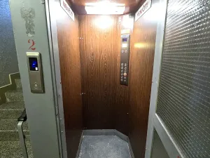 Prodej bytu 2+1, Karlovy Vary, Lomená, 52 m2