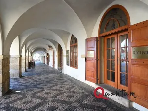 Pronájem kanceláře, Praha - Hradčany, Loretánské náměstí, 18 m2