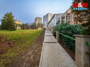 Pronájem komerční nemovitosti, Ústí nad Labem - Severní Terasa, Šrámkova, 181 m2