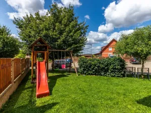 Prodej bytu 3+kk, Nupaky, U Školky, 73 m2