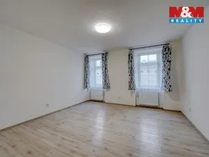 Pronájem bytu 1+1, Plzeň - Jižní Předměstí, Husova, 34 m2