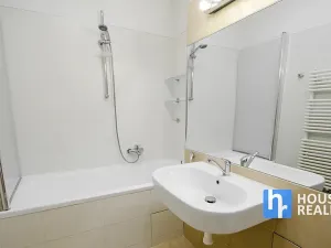 Pronájem bytu 2+kk, Praha - Nové Město, Pod Slovany, 58 m2