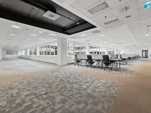 Pronájem kanceláře, Praha - Smíchov, Radlická, 1600 m2