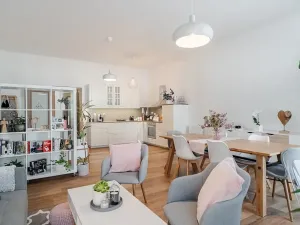 Prodej vícegeneračního domu, Litomyšl, Smetanovo náměstí, 459 m2