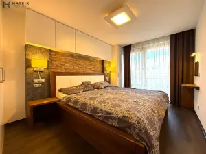 Pronájem bytu 3+kk, Praha - Liboc, Naardenská, 126 m2