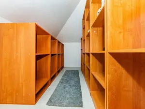 Prodej rodinného domu, Buš, 375 m2