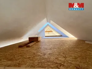 Prodej rodinného domu, Křešín - Blažnov, 180 m2