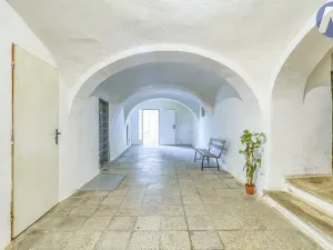 Prodej činžovního domu, Husinec, Jeronýmova, 400 m2