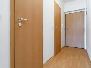 Pronájem bytu 1+kk, Olomouc, Jeremiášova, 36 m2