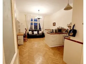 Pronájem bytu 2+kk, Praha - Bubeneč, Jaselská, 48 m2