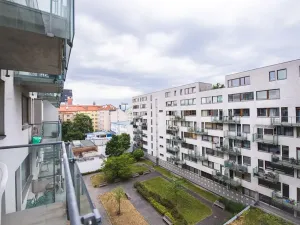 Pronájem bytu 2+kk, Praha - Holešovice, Poupětova, 52 m2
