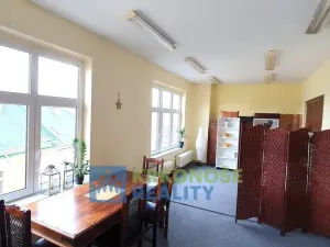 Pronájem bytu 1+kk, Trutnov - Vnitřní Město, Pražská, 56 m2