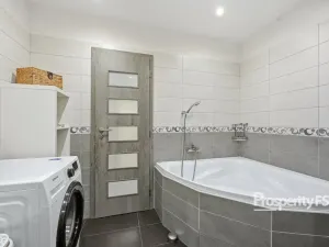 Prodej bytu 4+1, Ústí nad Labem - Bukov, Vinařská, 87 m2