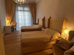 Prodej bytu 3+kk, Karlovy Vary, Divadelní náměstí, 147 m2