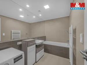 Pronájem bytu 3+kk, Pardubice - Zelené Předměstí, Bratranců Veverkových, 74 m2