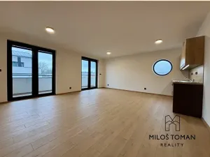 Prodej bytu 1+kk, Klatovy, Dragounská, 42 m2