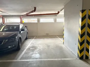 Prodej garážového stání, Brno, Říčanská, 12 m2