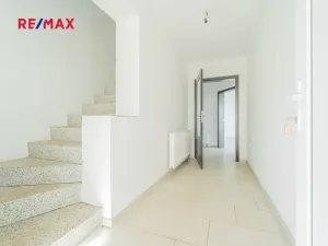 Prodej rodinného domu, Vinařice, 191 m2