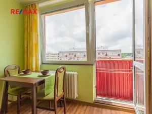 Pronájem bytu 2+kk, Kladno, Ústecká, 41 m2