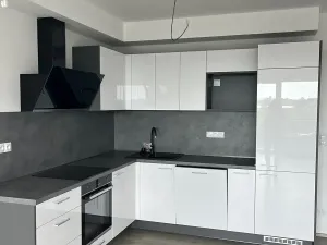 Pronájem bytu 2+kk, Pardubice, Pod Vinicí, 58 m2