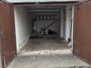 Pronájem garáže, Praha, Glinkova, 18 m2