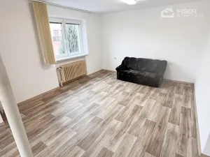 Pronájem kanceláře, Valašské Meziříčí, Kraiczova, 50 m2