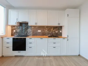 Pronájem bytu 3+kk, Kladno, Ostravská, 55 m2