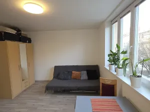 Pronájem bytu 1+kk, Brno, Gallašova, 27 m2