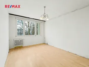 Prodej bytu 2+kk, Praha - Prosek, Zárybská, 42 m2