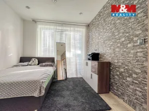 Prodej bytu 3+kk, Šestajovice, Komenského, 48 m2